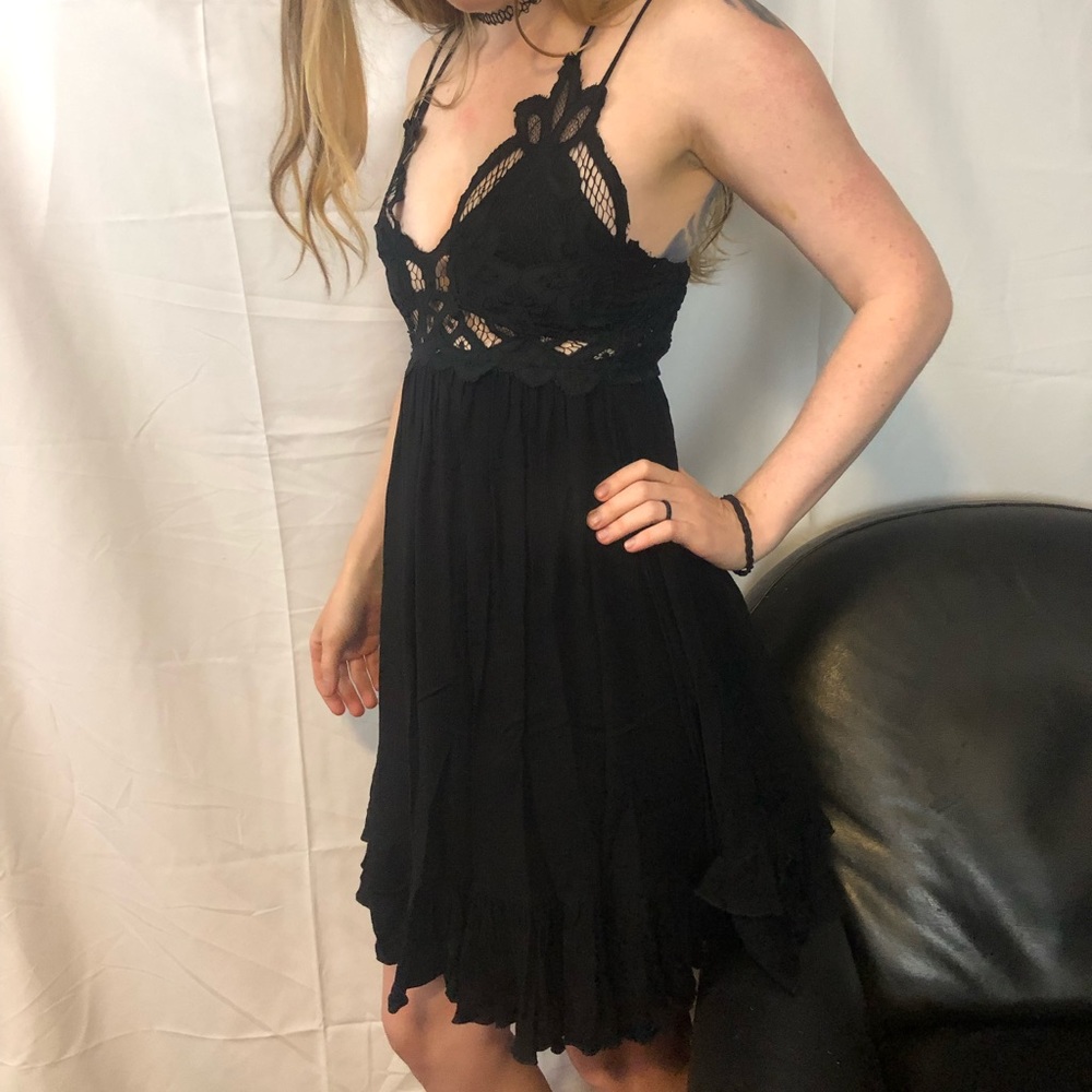 Lace top black dress - Picture 4 of 8